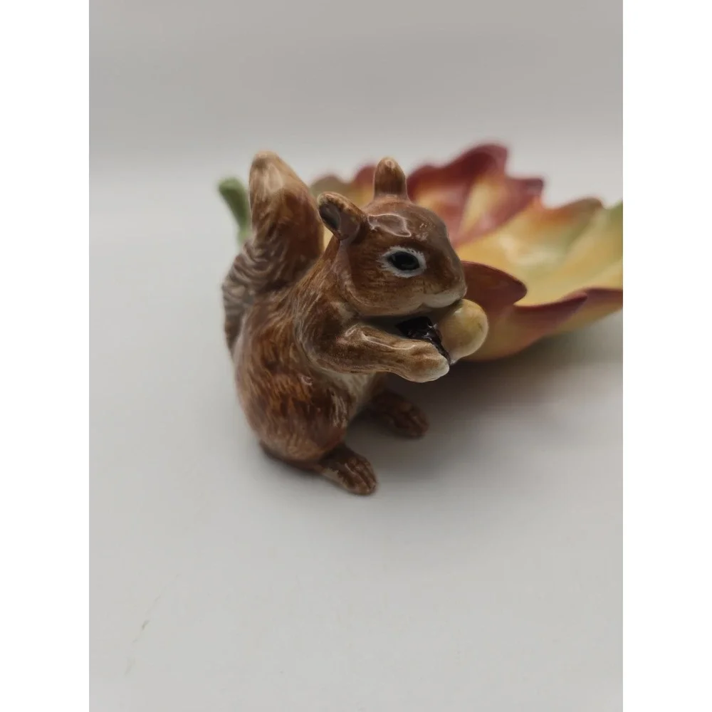 Ceramic Fall Leaf Brown Bowl Squirrel Home Decor